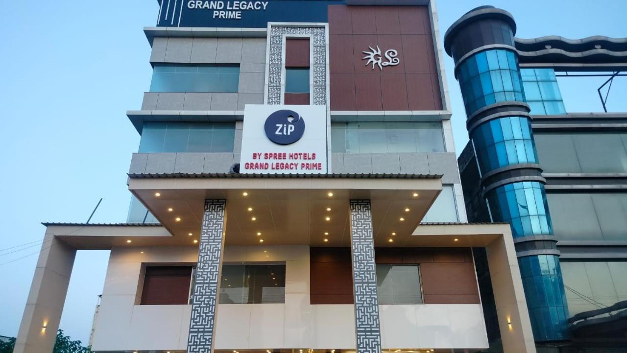 Zip By Spree Hotels Grand Legacy Prime Дехрадун Экстерьер фото