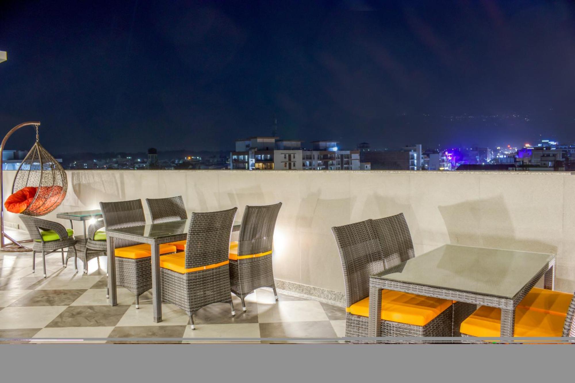 Zip By Spree Hotels Grand Legacy Prime Дехрадун Экстерьер фото