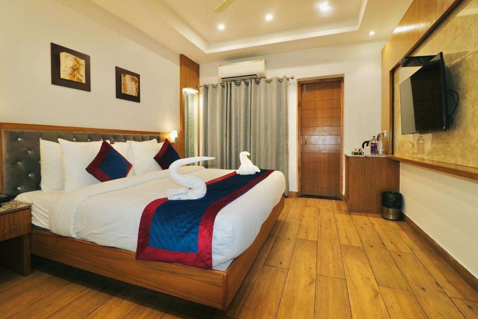 Zip By Spree Hotels Grand Legacy Prime Дехрадун Экстерьер фото
